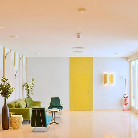 아파트 Spacious Seaview With A Big Terrace *