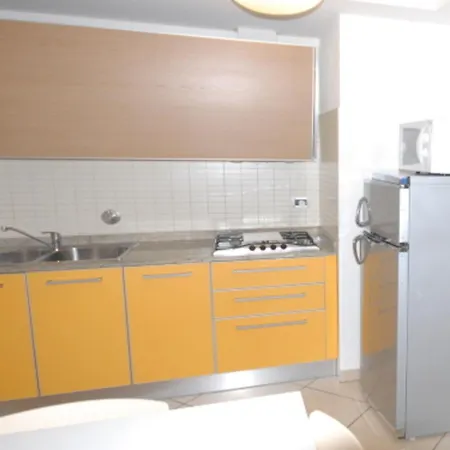 Spacious Apartment With A Big Terrace Διαμέρισμα Μπιμπιόνε