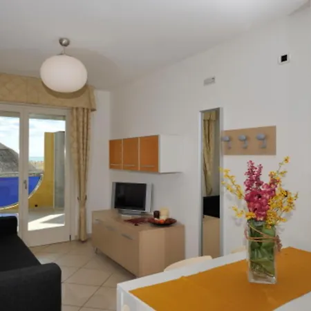 Spacious Apartment With A Big Terrace Διαμέρισμα *